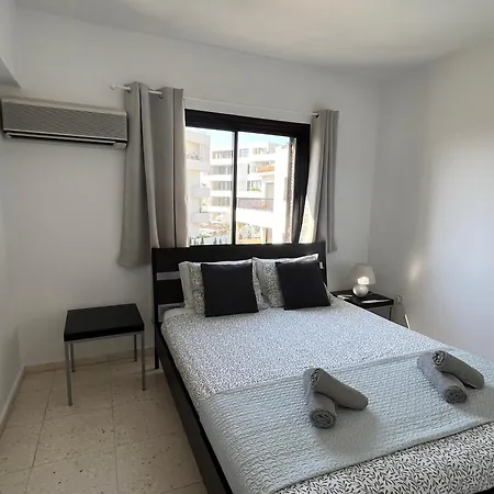 Apartment 1st Class Location With Sea&pool View